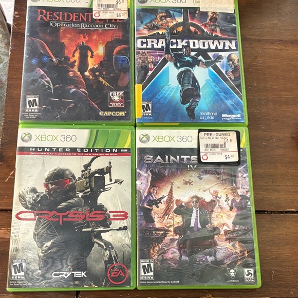 360 Video Game Collection - Green Cases Xbox 360 set 4 good used condition Electronics